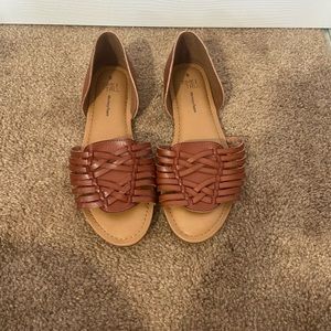 Time and Tru Sandals